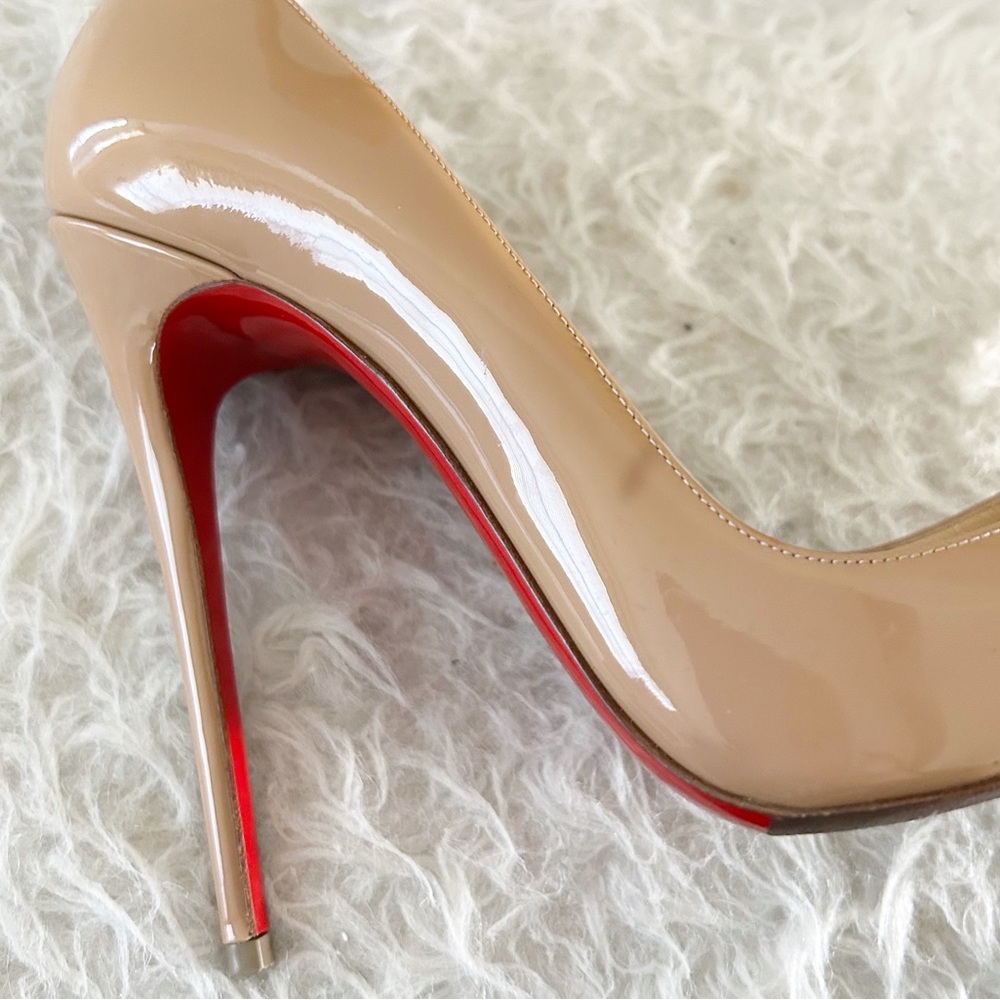 Christian Louboutin So Kate Tan Nude Patent Leather Pointed Toe Heels Size EU 39 - Picture 10 of 13